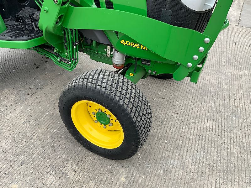 John Deere 4066M Tractor (ST24240)