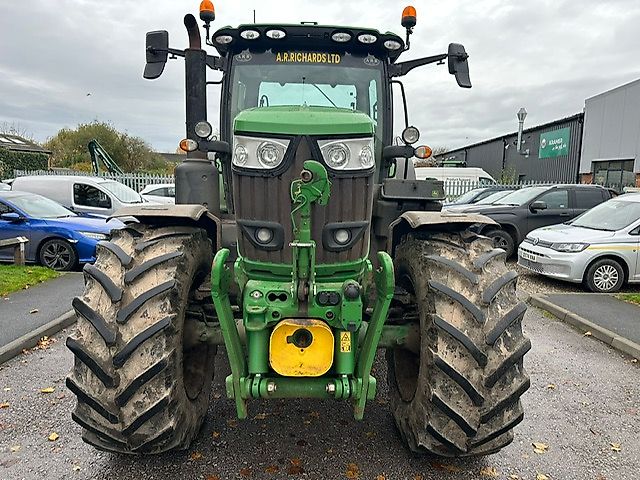 John Deere 6R 195
