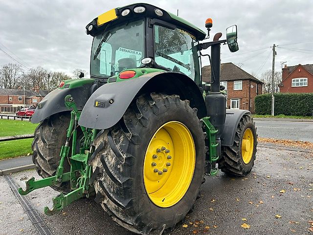 John Deere 6R 195