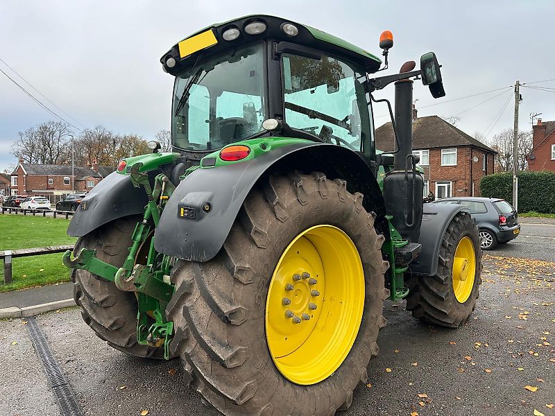 John Deere 6R 195