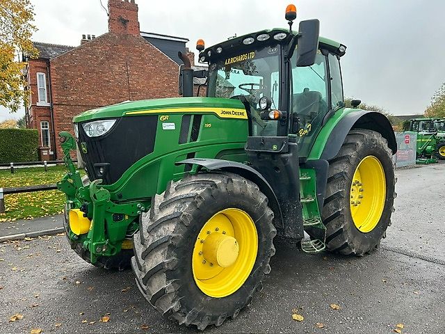 John Deere 6R195