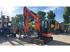 Kubota KX037-4