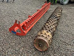Kuhn Zahnpackerwalze mit Abstreifern, 4m AB