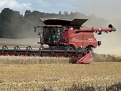 Case IH 8250 AXIAL-FLOW