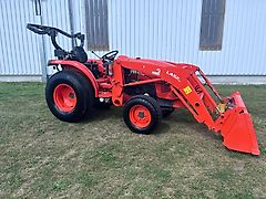 Kubota L1382 HST
