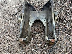 Massey Ferguson MF3690, BJ 1991, Achsbock/Achshalter, 3384096M7