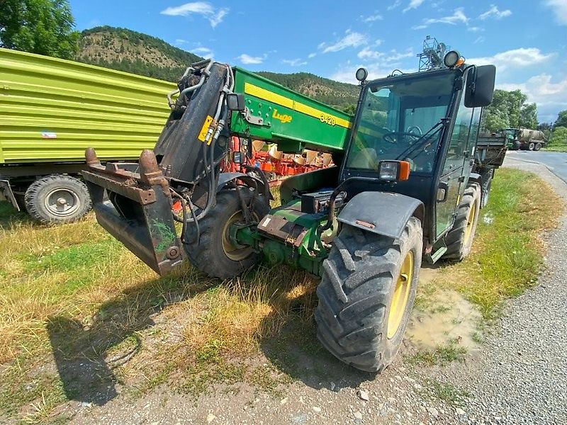John Deere 3420