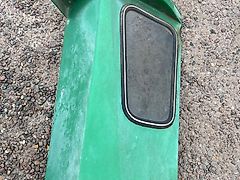 Deutz-Fahr D6006, Einstieg/Tür rechts, beschädigt