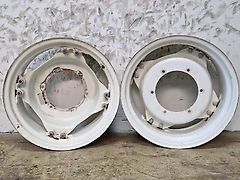 New Holland / Ford 10-24 Wiel verstel nh wit gebruikt 250-285-6 B100 4x2 ET-25/-75 Huidige ET+70