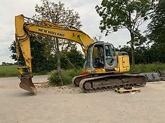 New Holland Kobelco E225BSR