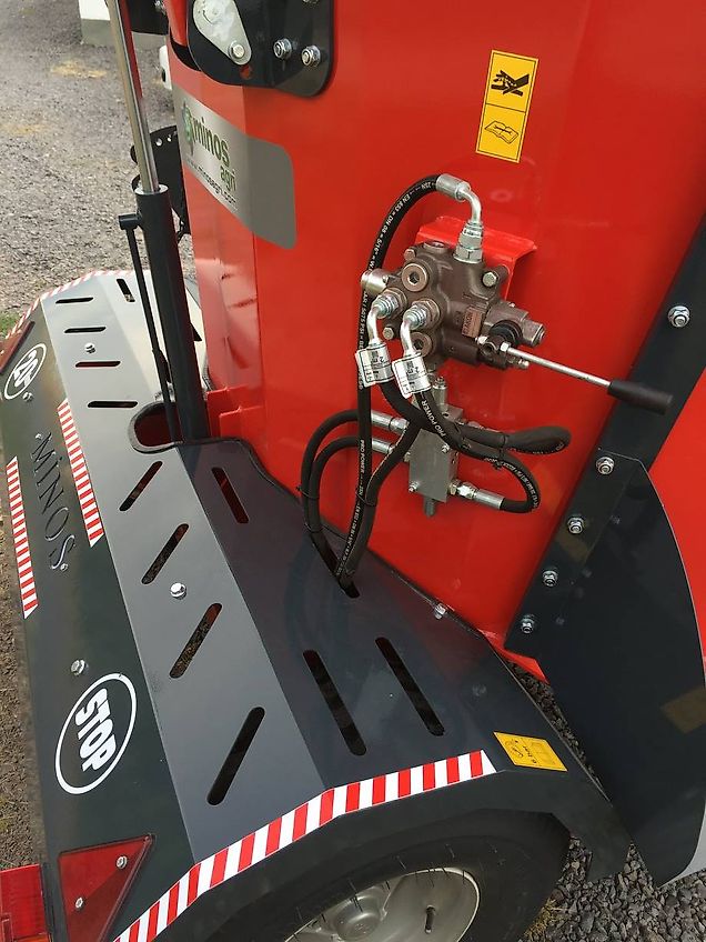 MD MA Futtermischwagen DYKM- 2K