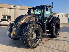 Valtra T215A
