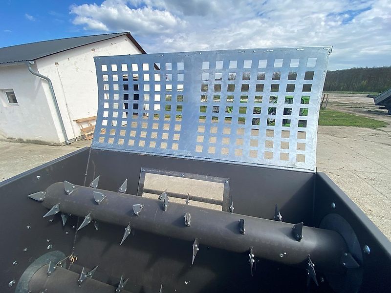 Fliegl Bála bontó és beszóró kanál