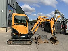 Hyundai Robex 25Z-9A Digger