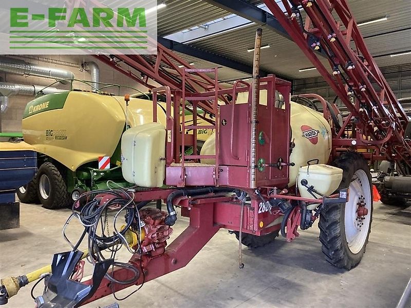Hardi commander 2800 24 m nyrenoveret pumpe og synet til prisen