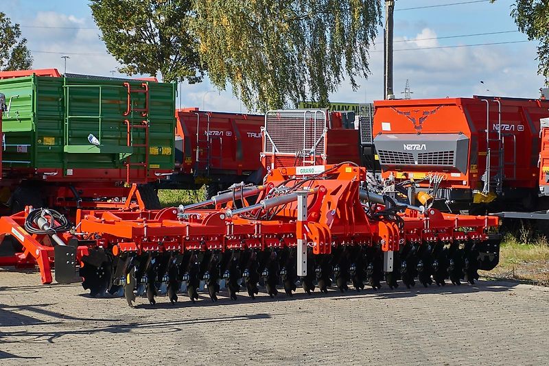 GRANO SYSTEM TOP-AGRO Scheibenegge 5M Transportbreite nur 2,42M! KSE-T5056H