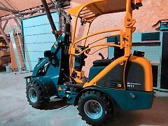 Eurotrac W11 Schutzdach Hoflader, Minilader Komplett inkl.Schaufel und Palettengabel