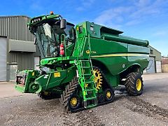 John Deere S785