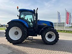 New Holland T7060
