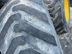 JCB 3cx Koło tylne 480/80-26 , 18.4-26 (Części zamienne)