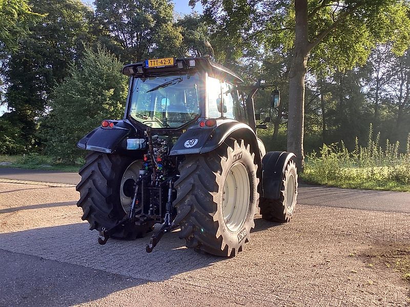 Valtra T 162 e versu