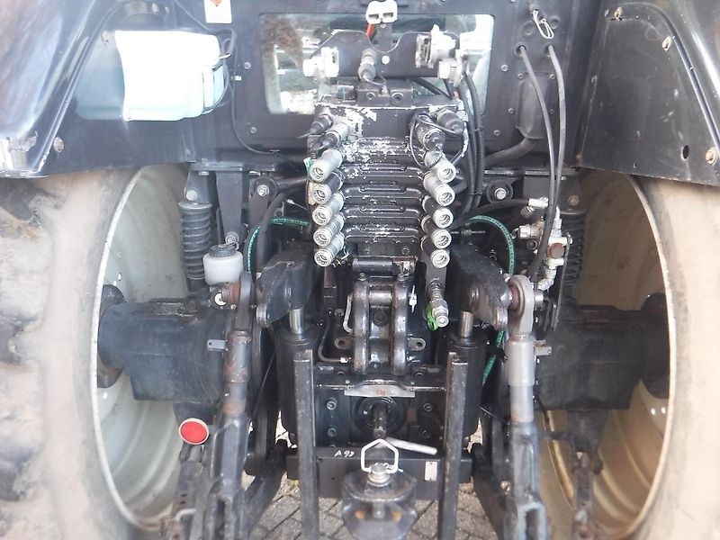 Valtra T 162 e versu