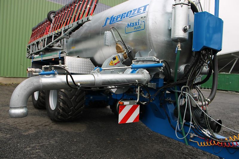 Meprozet PN-3/18 Güllefass 18000l + Vogelsang Black Bird 15m 750/45R26,5 Alliance