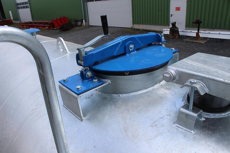Meprozet Multilift Hakenlift-Güllefass 14000l Agritechnica