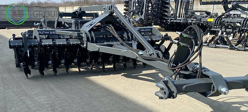 Helagro agregat talerzowy uprawowo-siewny z wałem oponowym AUTW 3m