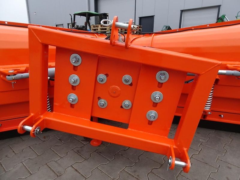 VEMAC Vario Kommunal 260 Schneeschild Schneepflug Pflug NEU