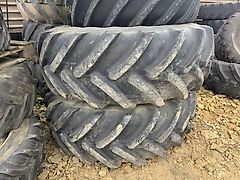 John Deere 8000R 600 and 710 Wheels and Tyre's
