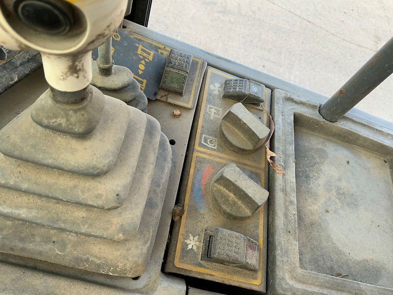 JCB 411 HT Wheeled Loading Shovel (ST24879)