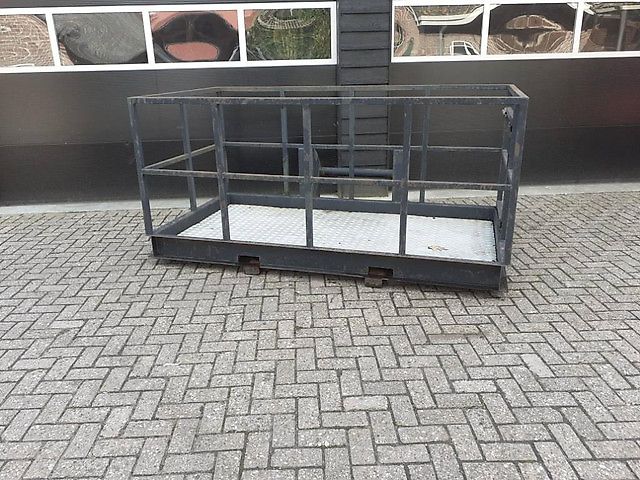 Manitou Merlo Bobcat Liebherr bak mast werktuigen landrol