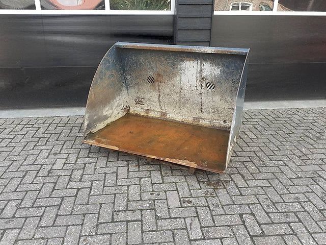 Manitou Merlo Bobcat Liebherr bak mast werktuigen landrol