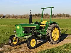 John Deere 1120