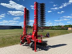 Pöttinger ROTOCARE V 8000 ROLLHACKE DEMO