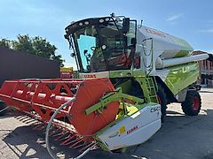 Claas Tucano 430