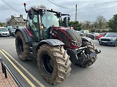 Valtra N155