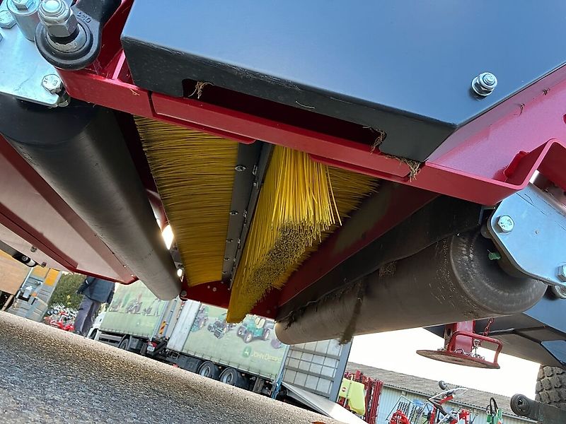 Redexim Turf Tidy 3000 Rasenkehrmaschine