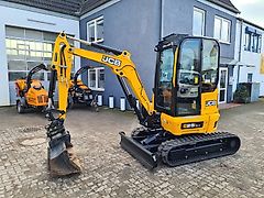JCB 25 Z-1 mit Powertilt und MS 03