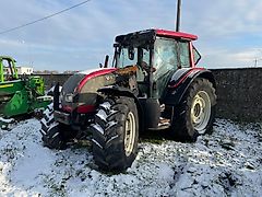 Valtra N141 - traktor na części (Części zamienne)