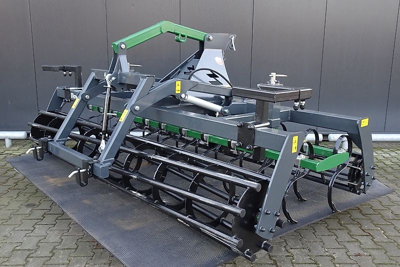 Hofstede / Awemak Tuinbouw Zaaibedbereider zaaibedvoorbereider zaaibedcombinatie zaaibed bereider combinatie cultivator verkruimelaar