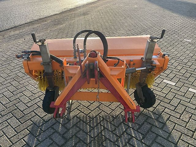 Nesbo Veegmachine HF1600S