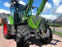 Fendt 311 VARIO GEN4 Setting 2 incl. FKH - FZW + Cargo 4X/75