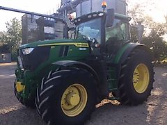 John Deere 6R215