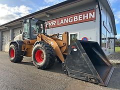Case 721 E