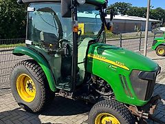 John Deere 3320 Kommunalschlepper 31 PS Hydrostat Klima 28 km/h