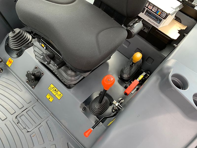 Solis 50 RX 50PS Traktor Schlepper Sonalika Kabine Allrad KLIMA NEU