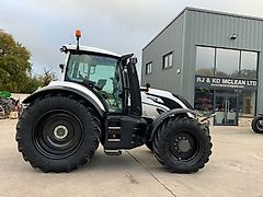 Valtra T235 Versu Tractor (ST24702)