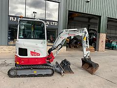 Takeuchi TB325R Digger (ST24928)